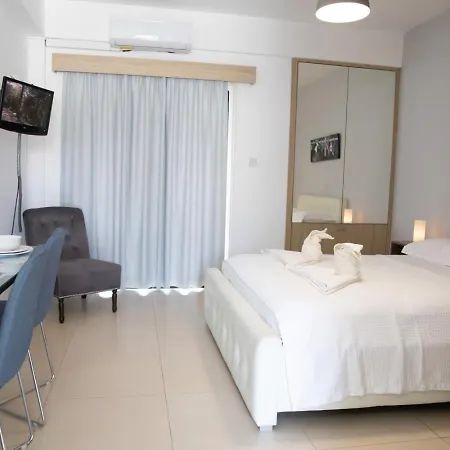 Valentina Apartments Paphos - Central Paphos Apartment *
